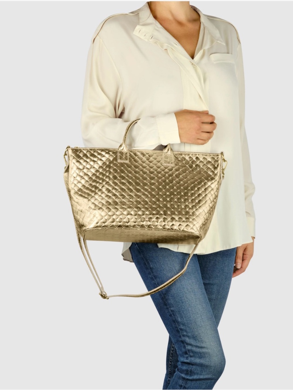 Takeasy Italian Genuine Woven Embossed Metalic Suede top Hand  Bag New